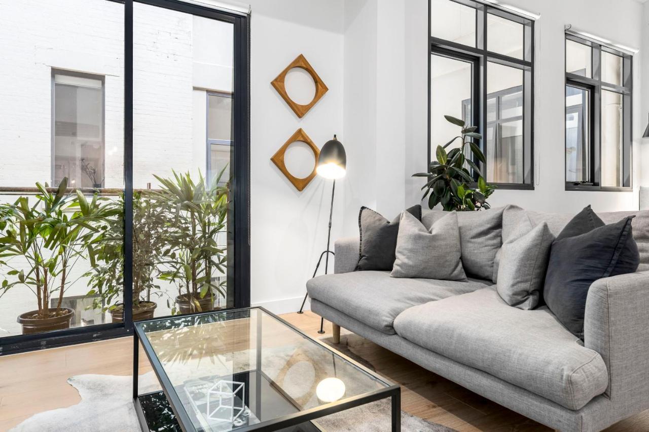 Luxuria Apartments - Bourke Melbourne Exterior photo